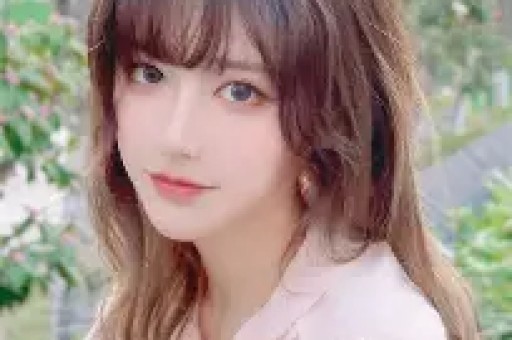 镜头前喊家人镜头后藏脏乱！网红鹿哈或面临269亿天价赔偿