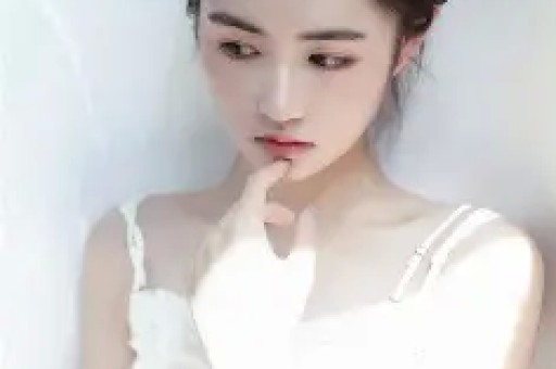 女粉丝虚构“95后”单身人设骗走男主播500余万元被判11年